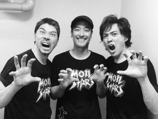 「We are Mon STARS」のポーズ